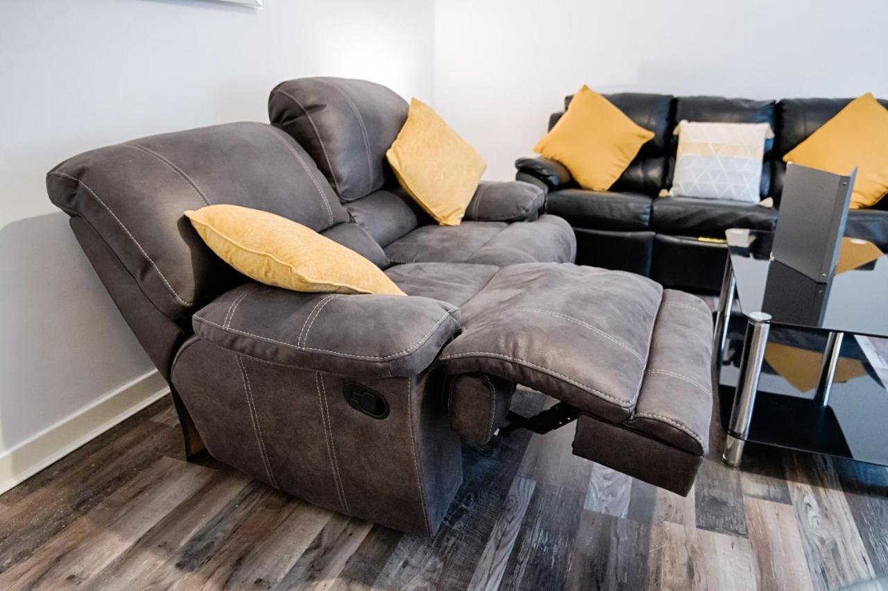 Parking, Smart Tv'S In All Rooms! Swansea Extérieur photo