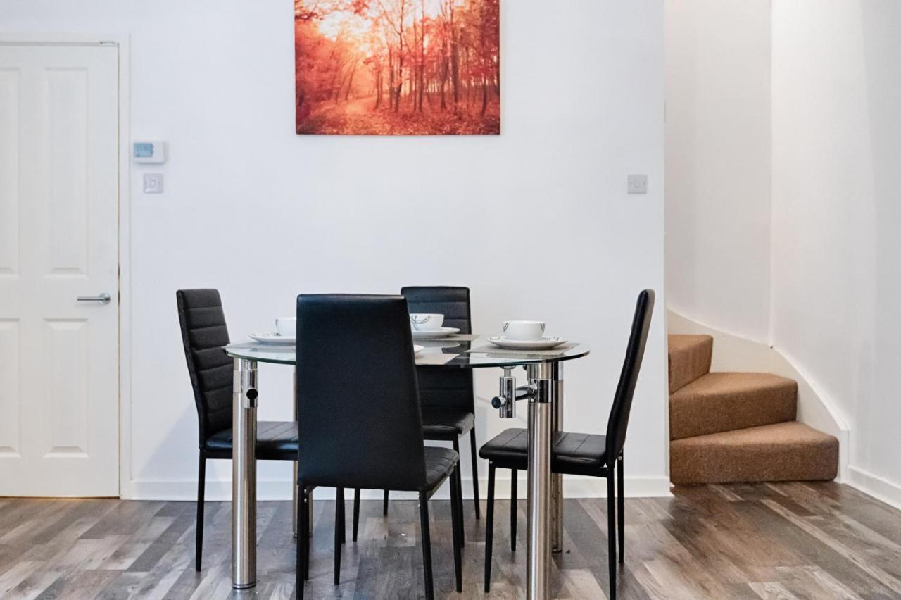 Parking, Smart Tv'S In All Rooms! Swansea Extérieur photo