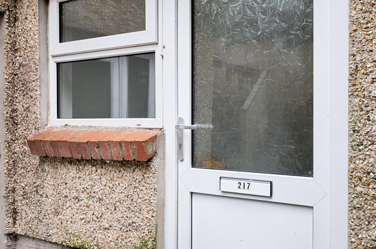 Parking, Smart Tv'S In All Rooms! Swansea Extérieur photo