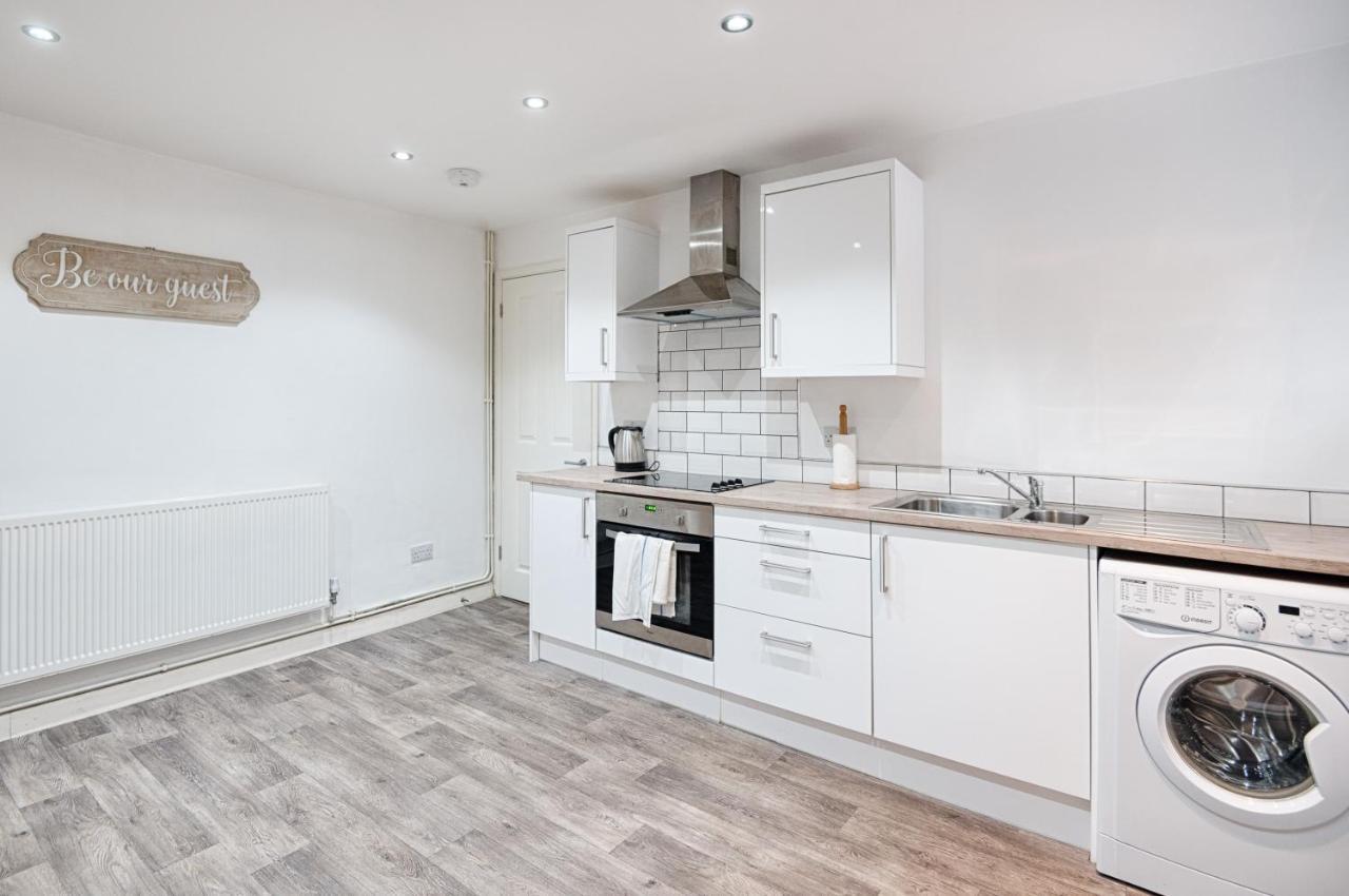 Parking, Smart Tv'S In All Rooms! Swansea Extérieur photo